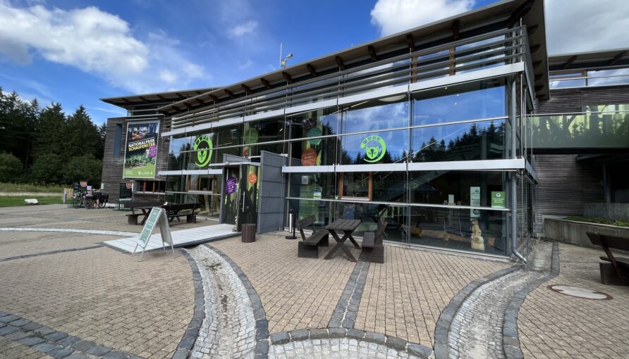 Nationalpark-Tor-Gebäude von außen
