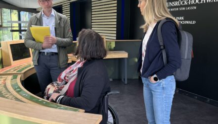 Besuch Ellen Kubica - Ausstellung Nationalpark-Tor